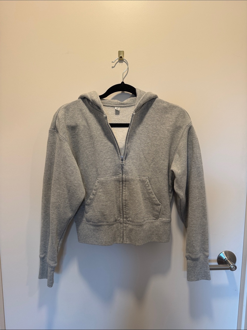 Uniqlo Light Gray Zip-Up Hoodie - XS